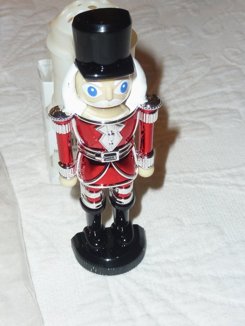 NWT Bath & Body Works RED White NUTCRACKER Wallflower Fragrance Bulb Plug In